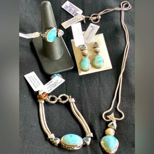 Marahlago jewelry set
